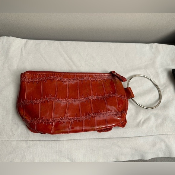 Chateau Wristlet / Clutch - Picture 2 of 3